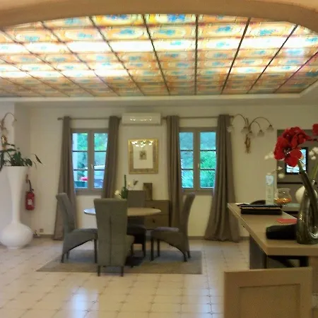 Otel Le Fabian Des 3*